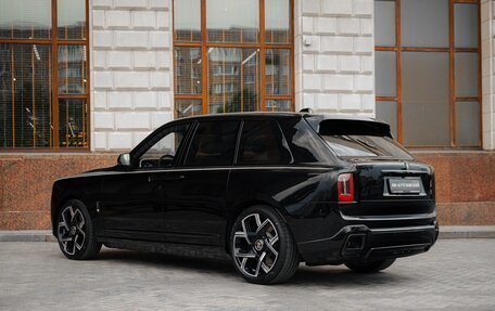 Rolls-Royce Cullinan, 2026 год, 69 000 000 рублей, 14 фотография
