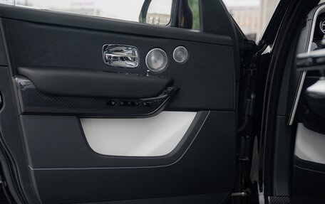 Rolls-Royce Cullinan, 2026 год, 69 000 000 рублей, 21 фотография