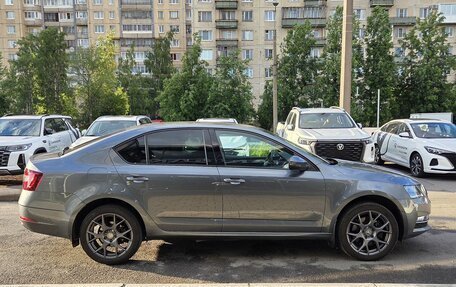 Skoda Octavia, 2018 год, 1 989 000 рублей, 4 фотография