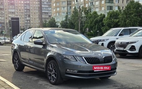 Skoda Octavia, 2018 год, 1 989 000 рублей, 3 фотография