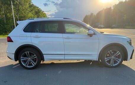 Volkswagen Tiguan II, 2018 год, 2 460 000 рублей, 4 фотография