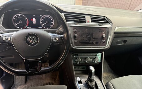 Volkswagen Tiguan II, 2018 год, 2 460 000 рублей, 8 фотография