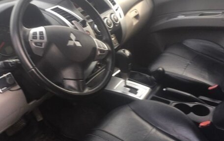 Mitsubishi Pajero Sport II рестайлинг, 2012 год, 1 800 000 рублей, 3 фотография