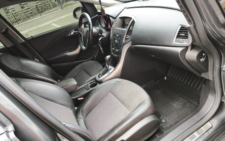 Opel Astra J, 2011 год, 609 000 рублей, 15 фотография