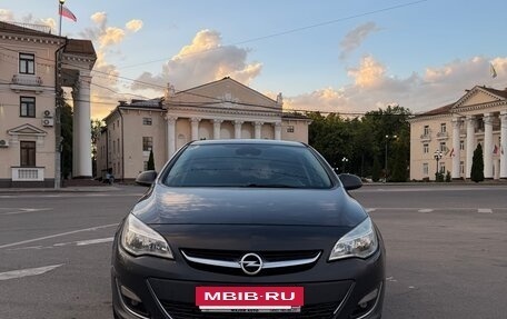Opel Astra J, 2014 год, 750 000 рублей, 2 фотография