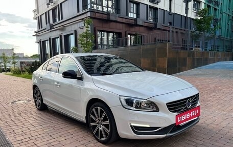 Volvo S60 III, 2016 год, 1 950 000 рублей, 2 фотография