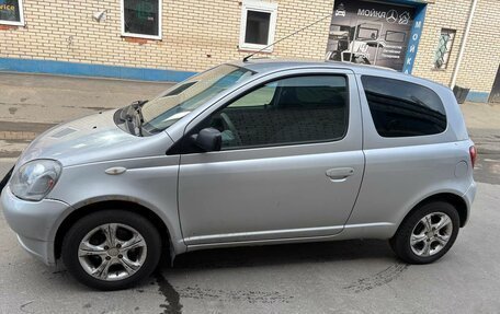 Toyota Yaris I рестайлинг, 2001 год, 220 000 рублей, 2 фотография