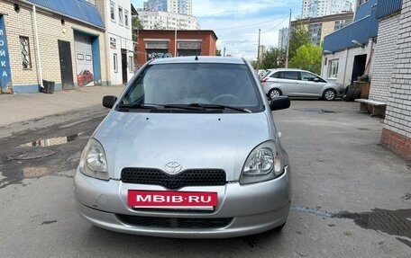 Toyota Yaris I рестайлинг, 2001 год, 220 000 рублей, 3 фотография