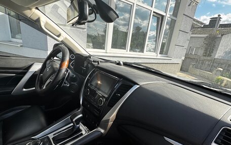 Mitsubishi Pajero Sport III рестайлинг, 2020 год, 2 890 000 рублей, 37 фотография