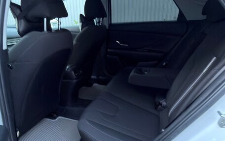 Hyundai Elantra, 2021 год, 2 150 000 рублей, 14 фотография