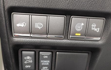 Nissan Patrol, 2014 год, 3 050 000 рублей, 10 фотография