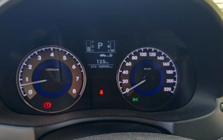 Hyundai Solaris II рестайлинг, 2014 год, 950 000 рублей, 9 фотография