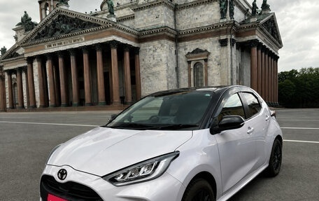 Toyota Yaris, 2021 год, 1 750 000 рублей, 8 фотография