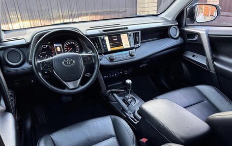Toyota RAV4, 2018 год, 2 350 000 рублей, 8 фотография