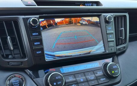 Toyota RAV4, 2018 год, 2 350 000 рублей, 9 фотография