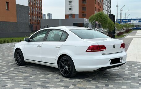 Volkswagen Passat B7, 2011 год, 985 000 рублей, 5 фотография