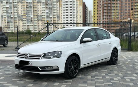 Volkswagen Passat B7, 2011 год, 985 000 рублей, 3 фотография