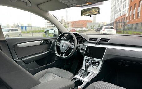 Volkswagen Passat B7, 2011 год, 985 000 рублей, 13 фотография