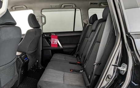 Toyota Land Cruiser Prado 150 рестайлинг 2, 2019 год, 5 250 000 рублей, 18 фотография