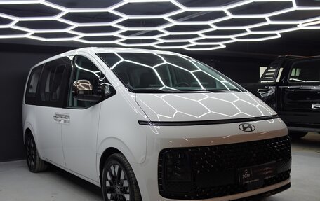 Hyundai Staria, 2025 год, 9 700 000 рублей, 2 фотография