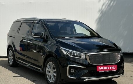 KIA Carnival III, 2019 год, 2 800 000 рублей, 3 фотография