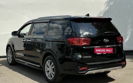 KIA Carnival III, 2019 год, 2 800 000 рублей, 7 фотография