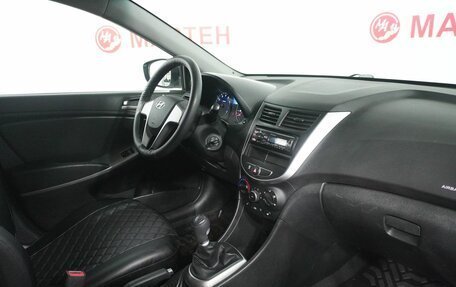 Hyundai Solaris II рестайлинг, 2015 год, 958 000 рублей, 10 фотография