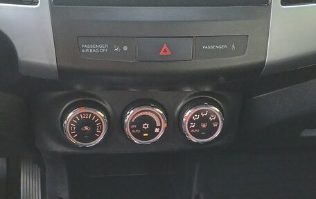 Mitsubishi Outlander III рестайлинг 3, 2012 год, 1 450 000 рублей, 6 фотография