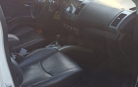 Mitsubishi Outlander III рестайлинг 3, 2012 год, 1 450 000 рублей, 3 фотография
