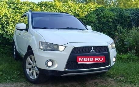 Mitsubishi Outlander III рестайлинг 3, 2012 год, 1 450 000 рублей, 9 фотография