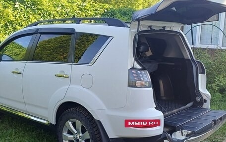 Mitsubishi Outlander III рестайлинг 3, 2012 год, 1 450 000 рублей, 19 фотография