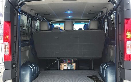 Renault Trafic, 2009 год, 1 820 000 рублей, 24 фотография
