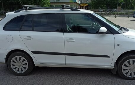 Skoda Fabia II, 2010 год, 550 000 рублей, 2 фотография