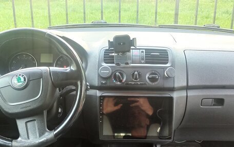 Skoda Fabia II, 2010 год, 550 000 рублей, 16 фотография