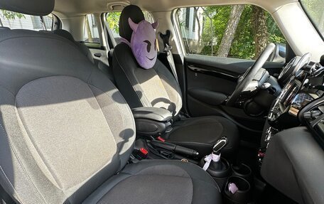 MINI Hatch, 2019 год, 1 800 000 рублей, 13 фотография