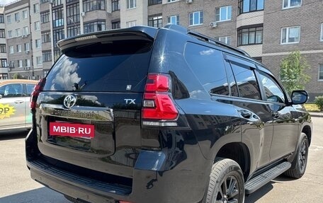 Toyota Land Cruiser Prado 150 рестайлинг 2, 2021 год, 6 000 000 рублей, 5 фотография