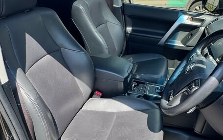 Toyota Land Cruiser Prado 150 рестайлинг 2, 2021 год, 6 000 000 рублей, 11 фотография