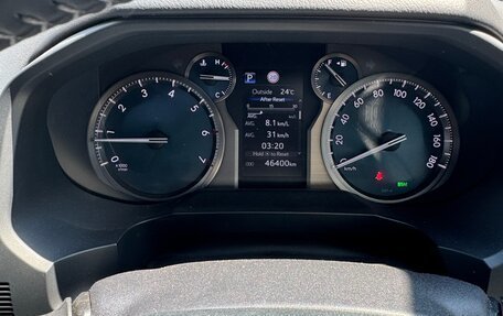 Toyota Land Cruiser Prado 150 рестайлинг 2, 2021 год, 6 000 000 рублей, 22 фотография