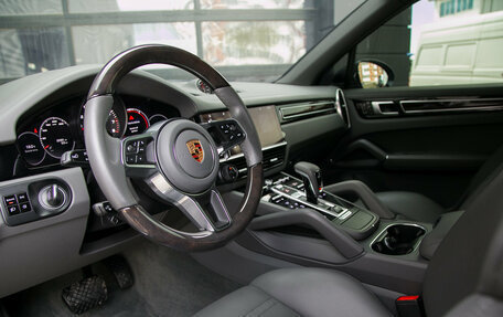 Porsche Cayenne III, 2018 год, 6 990 000 рублей, 23 фотография