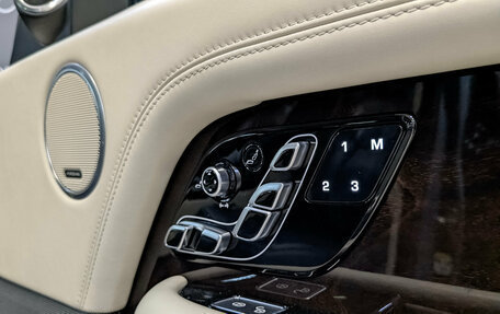 Land Rover Range Rover IV рестайлинг, 2019 год, 7 770 000 рублей, 27 фотография