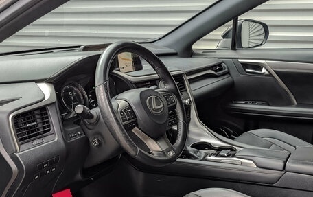 Lexus RX IV рестайлинг, 2019 год, 4 200 000 рублей, 15 фотография