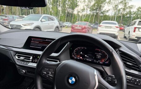BMW 1 серия, 2020 год, 2 860 000 рублей, 20 фотография