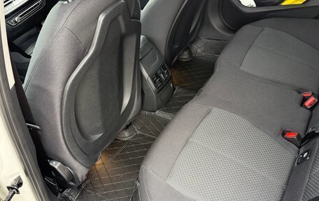 BMW 1 серия, 2020 год, 2 860 000 рублей, 13 фотография