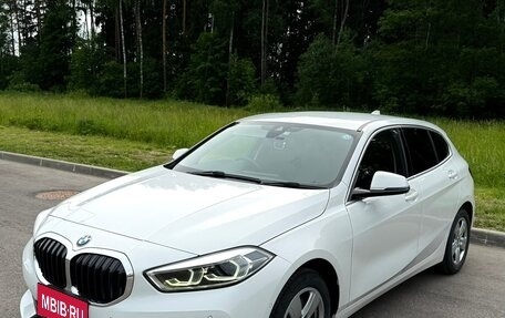 BMW 1 серия, 2020 год, 2 860 000 рублей, 4 фотография
