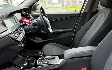 BMW 1 серия, 2020 год, 2 860 000 рублей, 17 фотография