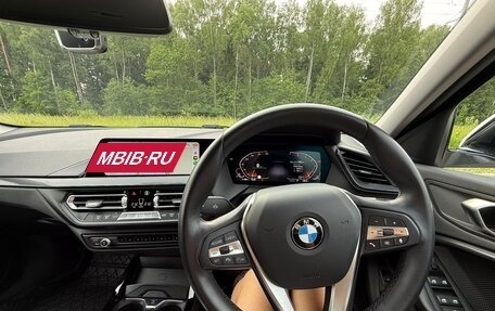 BMW 1 серия, 2020 год, 2 860 000 рублей, 36 фотография