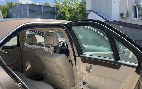 Mercedes-Benz E-Класс, 2013 год, 1 680 000 рублей, 14 фотография