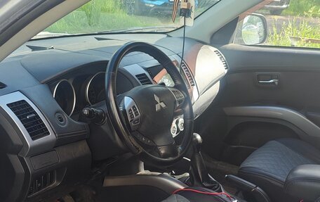 Mitsubishi Outlander III рестайлинг 3, 2008 год, 1 050 000 рублей, 21 фотография
