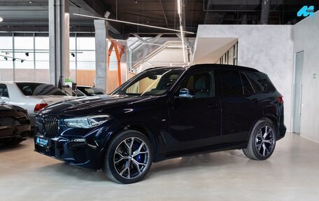 BMW X5, 2019 год, 6 450 000 рублей, 2 фотография