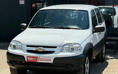 Chevrolet Niva I рестайлинг, 2018 год, 700 000 рублей, 5 фотография